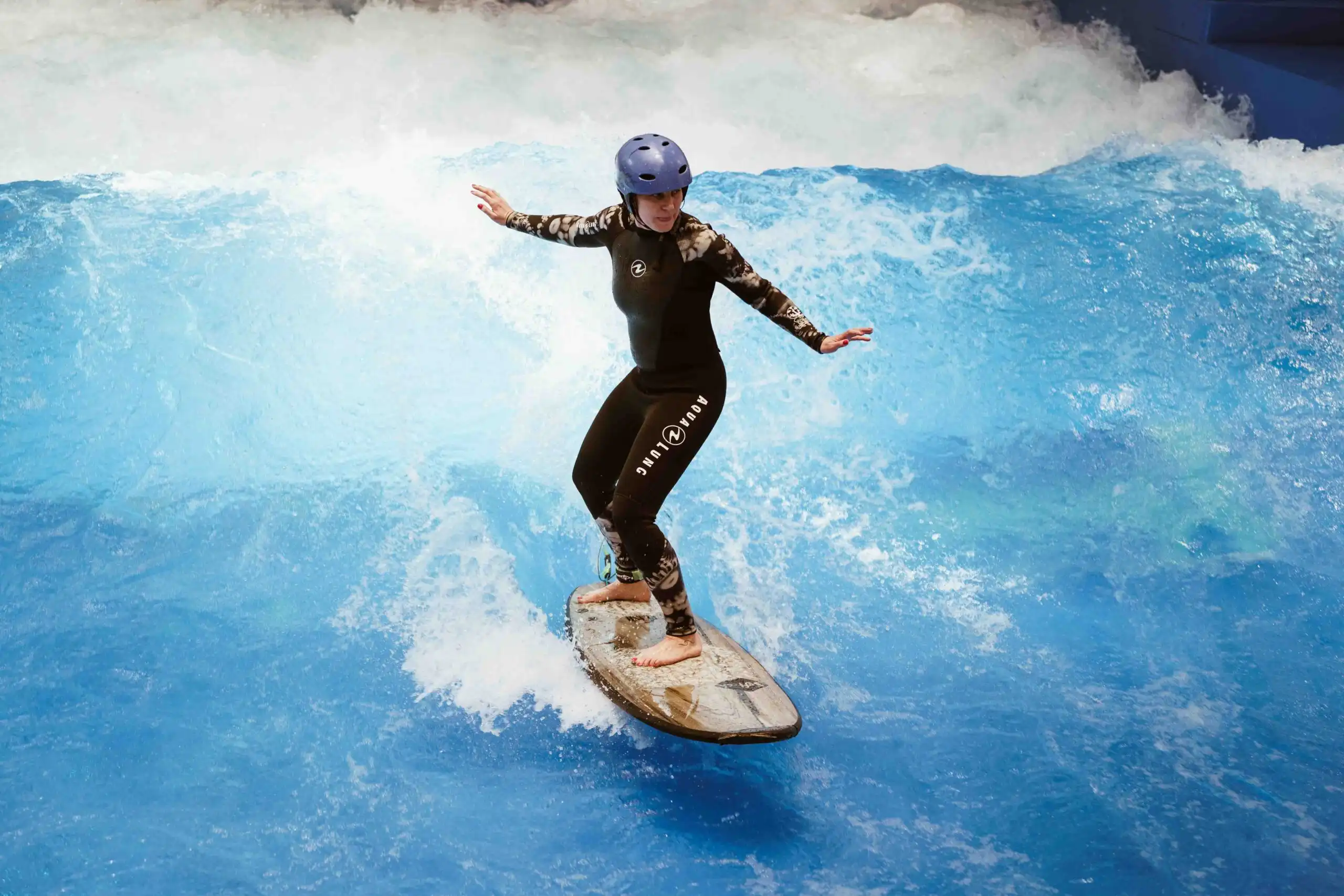 Team beim Surfen